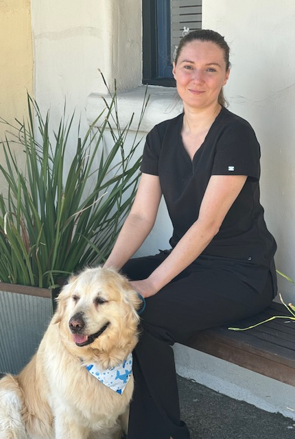 Receptionist/Veterinary Technician, Lauren